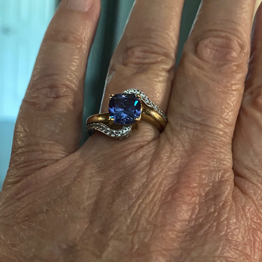 Elegant Gold and Silver Ring with Blue Stone